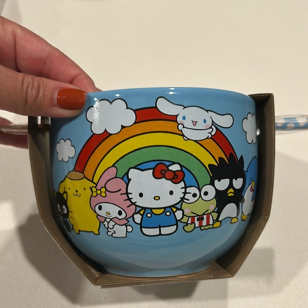 Hello Kitty ceramic bowl with chopsticks